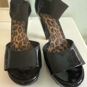 Gianni Bini Black Patent Heels